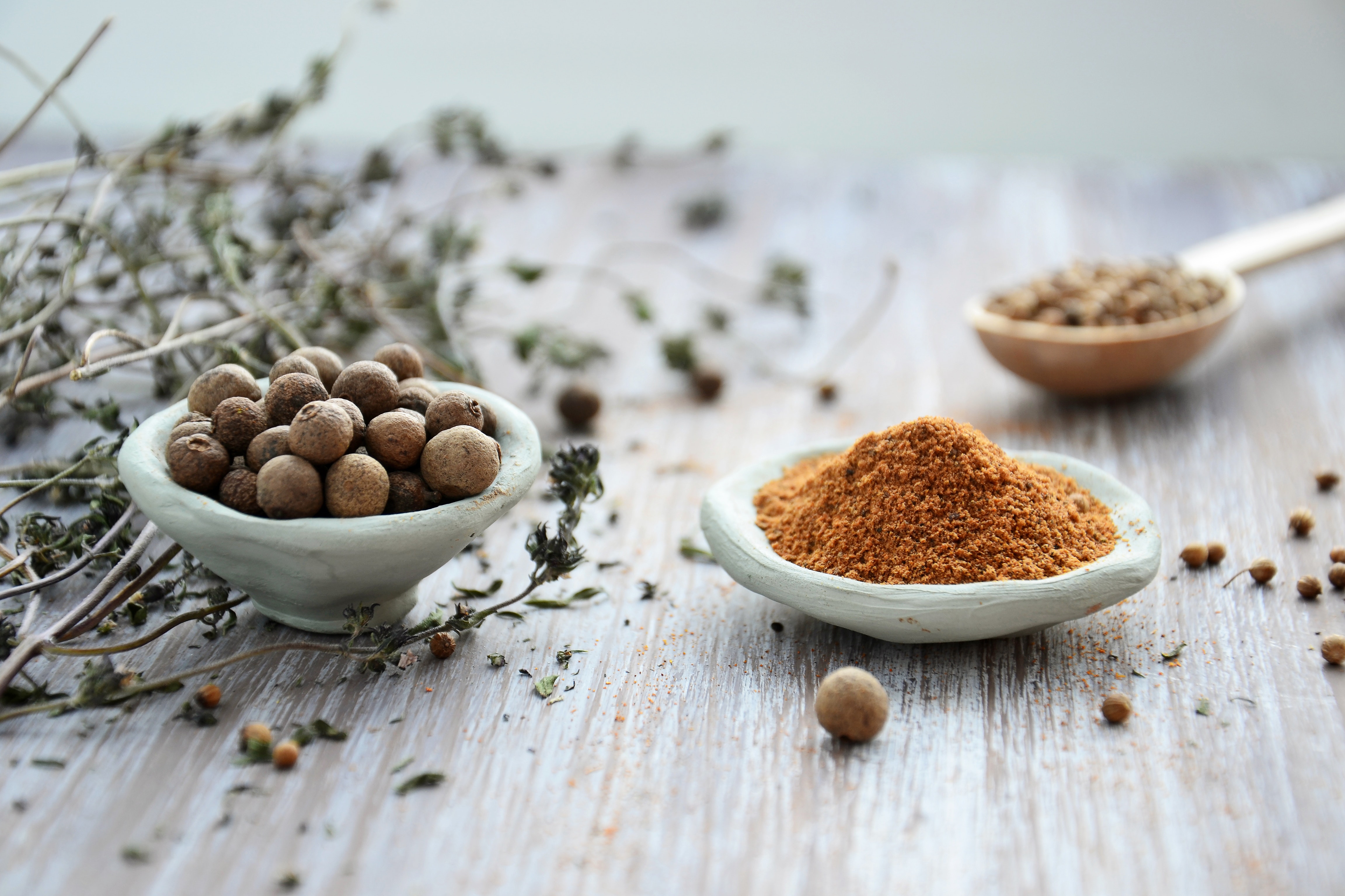 Naturliga ingredienser på bord